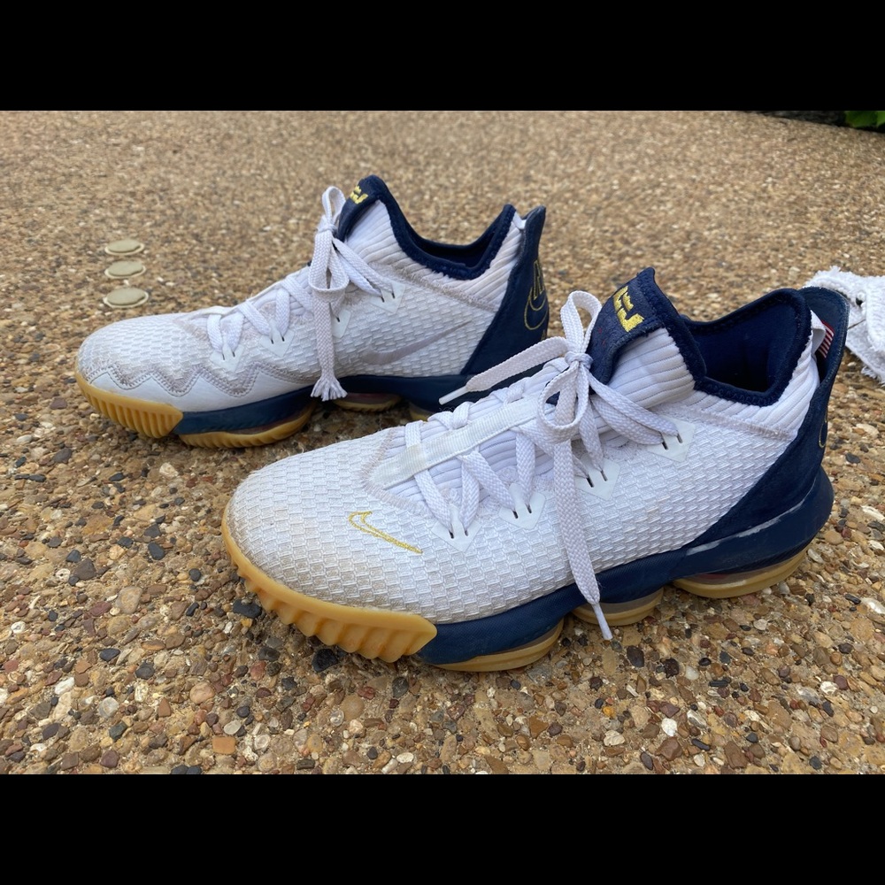 Nike Air Jordan’s - Picture 1 of 4